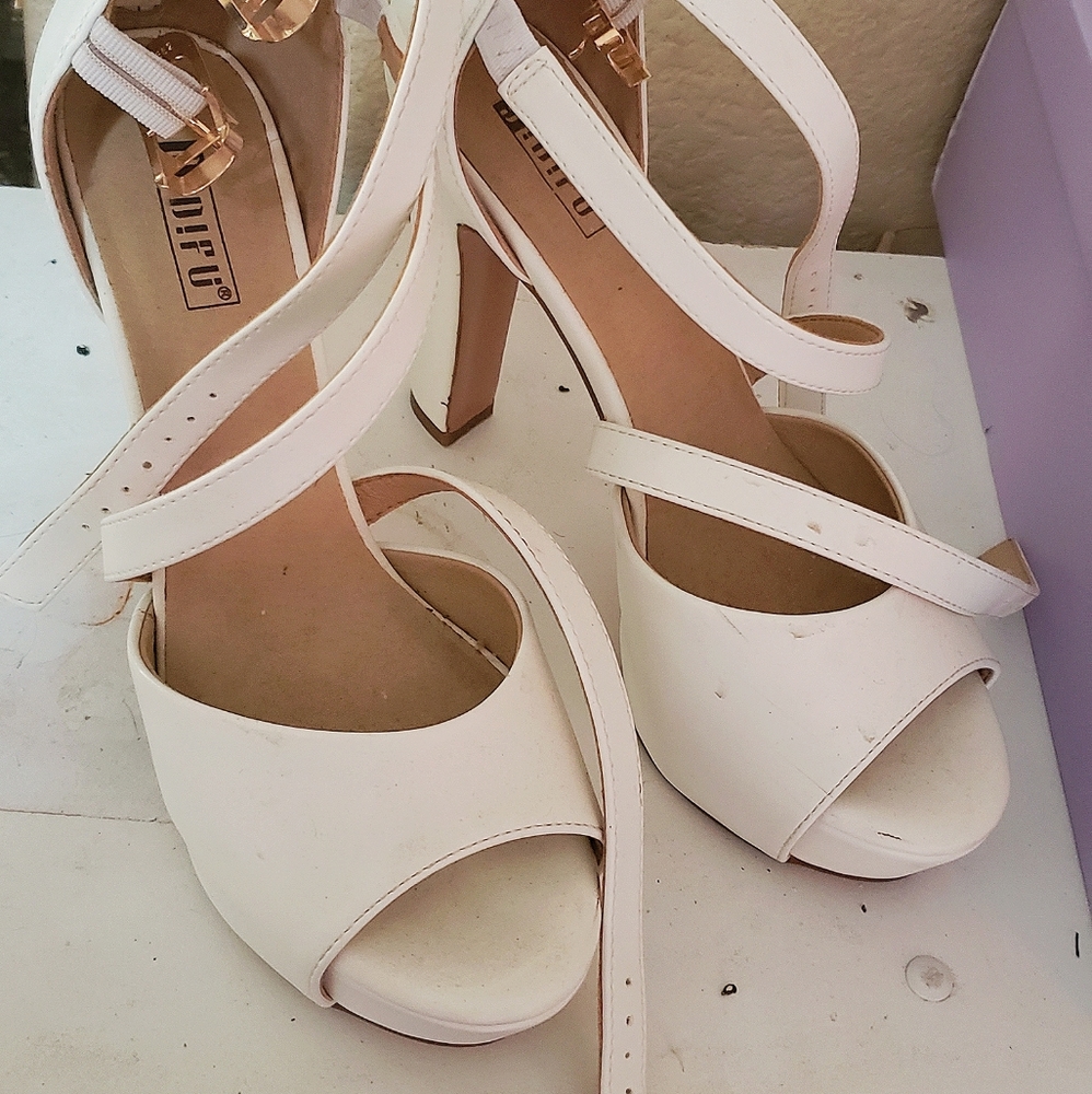Idifu Strappy Heels